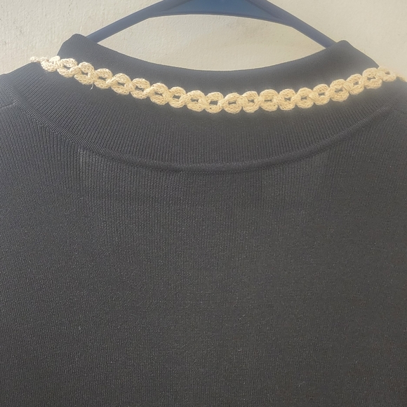 New Classic Black Knit Dress with Cream Trim, Size Extra Large. - Picture 11 of 11